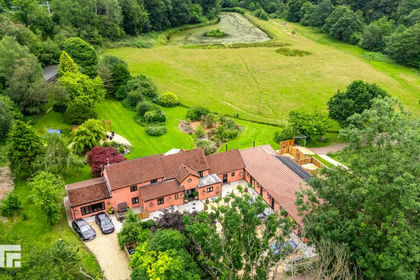 40 acres of Farmhouse for sale in Treharris