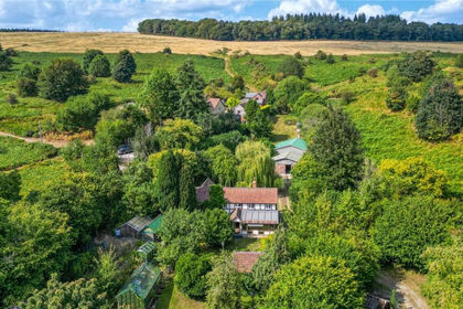 1.1 acres of Cottage for sale in Croft and Yarpole
