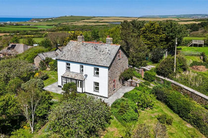 3.4 acres of Farmhouse for sale in Poundstock