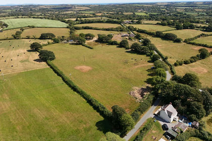 9.3 acres of Smallholding for sale in Kilgetty