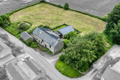 Barn Conversion for sale in Stoney Middleton