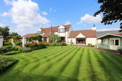 Land for sale in Ault Hucknall