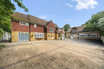 2.5 acres of Land for sale in Darenth