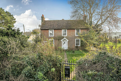 4.4 acres of House with Land for sale in Otterden