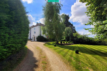 1.2 acres of Estate for sale in Welton le Wold