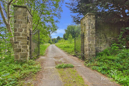 Building Plot for sale in Morley