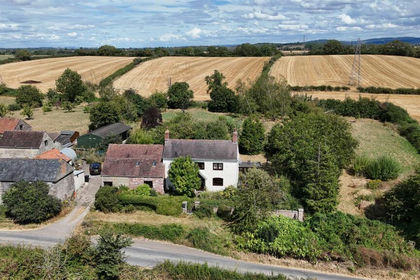 1.3 acres of Farmhouse for sale in Westbury-on-Severn