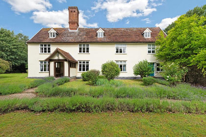 1.5 acres of Farmhouse for sale in Great Barton