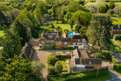 2.4 acres of Country Home for sale in Elstree and Borehamwood