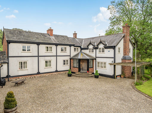 3.5 acres of House with Land for sale in Llanfyllin