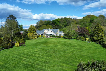 5.5 acres of House with Land for sale in Shaftesbury