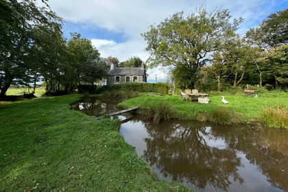 34 acres of Smallholding for sale in Llangwyryfon