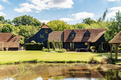 Barn Conversion for sale in Theydon Garnon