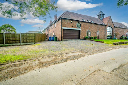 Barn Conversion for sale in Kinver