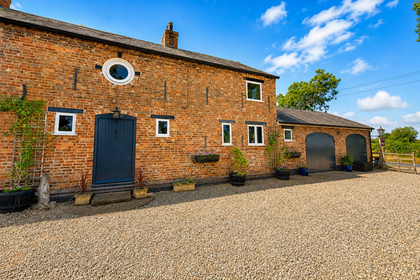 3 acres of Barn Conversion for sale in Hanmer