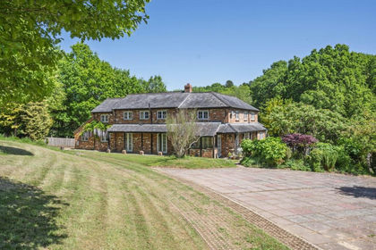 12.5 acres of Country Home for sale in Chipping Norton