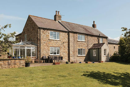 9.8 acres of Farmhouse for sale in Bardon Mill