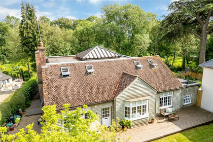 1 acre of House with Land for sale in Oakham