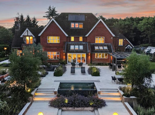 1.5 acres of Country Home for sale in Ewshot