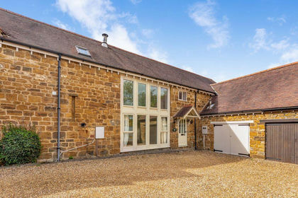 Barn Conversion for sale in Fenny Compton