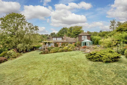 2 acres of House with Land for sale in Brasted
