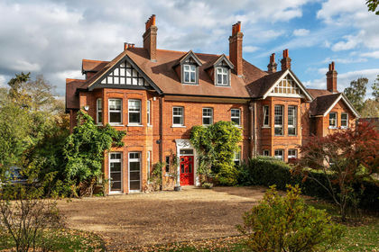 1.6 acres of Land for sale in Godstone