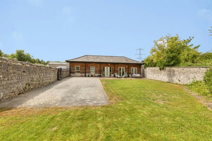 Barn Conversion for sale in Olveston