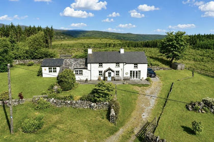 2 acres of Farmhouse for sale in Trefriw