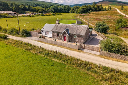 7 acres of House with Land for sale in Langholm
