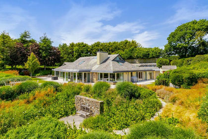 9 acres of House with Land for sale in West Alvington