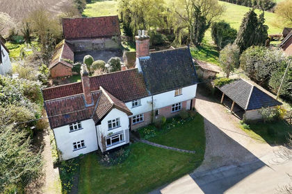 3.6 acres of Farmhouse for sale in Shelton and Hardwick