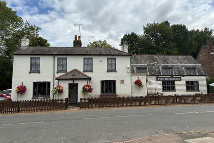 Pub for sale in Little Berkhamsted