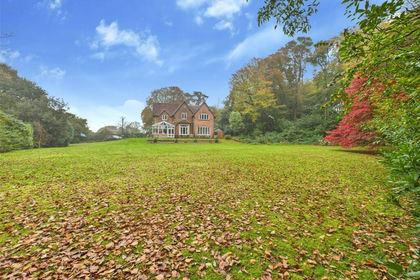 2 acres of Land for sale in Meavy