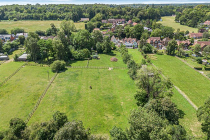 1.8 acres of House with Land for sale in Checkendon
