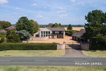 1.4 acres of House with Land for sale in Sibson-cum-Stibbington