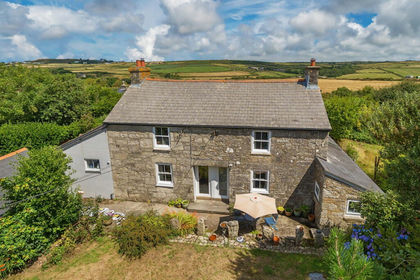 1 acre of Cottage for sale in St. Just