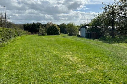 Building Plot for sale in Clifford