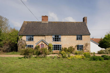 3 acres of Farmhouse for sale in Brampton with Stoven