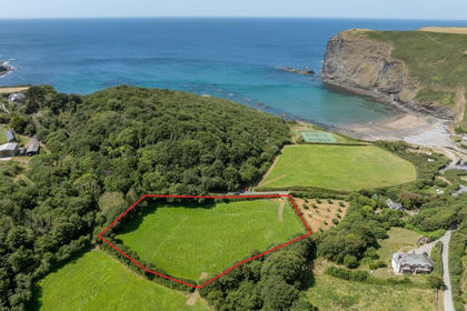 1.6 acres of Pasture for sale in St. Gennys