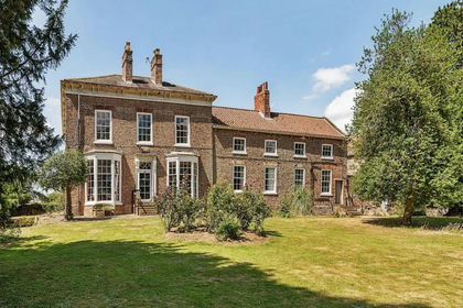 5.5 acres of Agricultural Land for sale in Cliffe