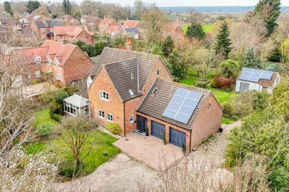 1 acre of House with Land for sale in Colkirk