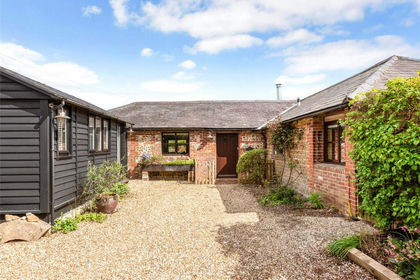 Barn Conversion for sale in Oving
