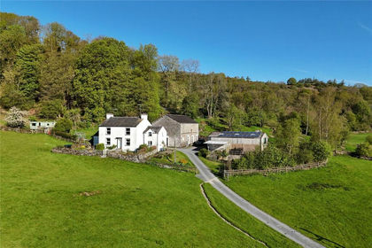 14 acres of Farmhouse for sale in Crosthwaite and Lyth