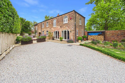 Barn Conversion for sale in Driffield