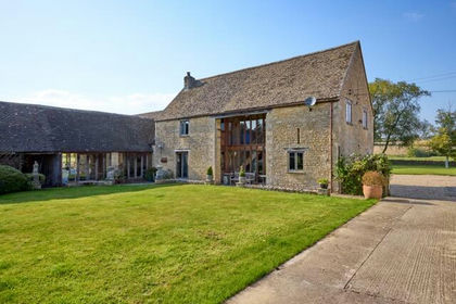 4 acres of Barn Conversion for sale in Ascott-under-Wychwood