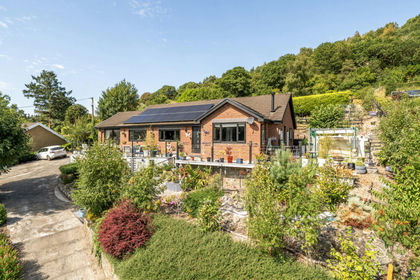 1 acre of House with Land for sale in Llanidloes