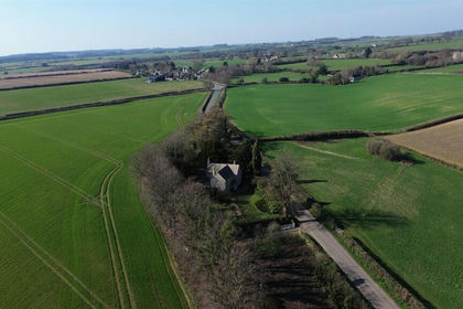 6 acres of Agricultural Land for sale in Asthall
