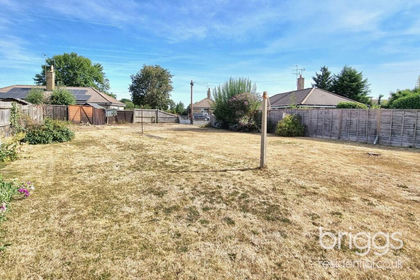 Building Plot for sale in Maxey