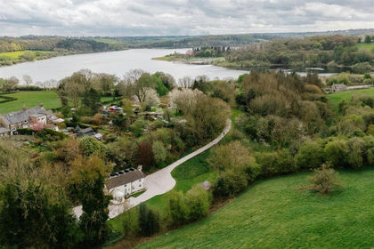 1.2 acres of Cottage for sale in Stretton