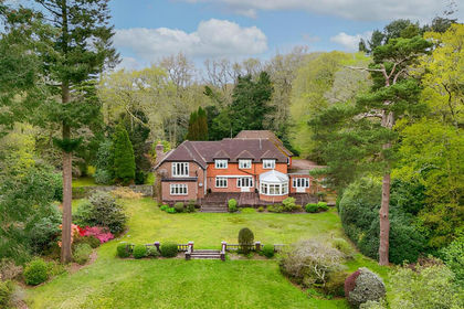 2 acres of Land for sale in Ringwood